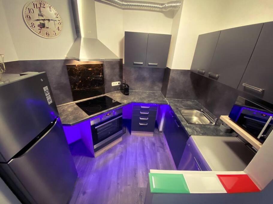 H & A Suite Gozsdu - The 1001 Nights Suite Boedapest Buitenkant foto